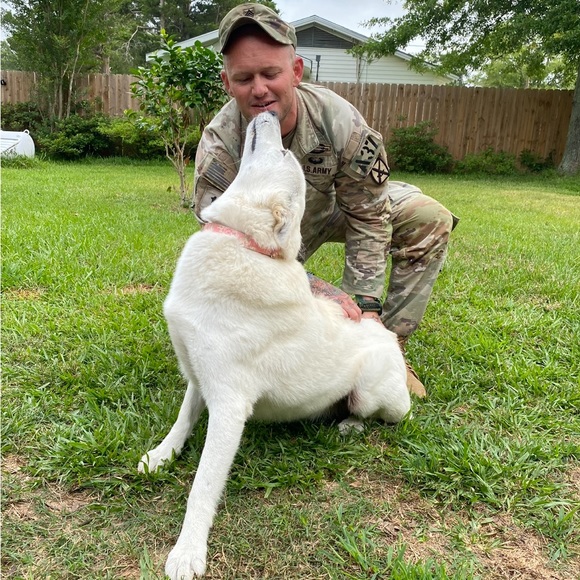 Meet your Posher, Kyle - Picture 12 of 14